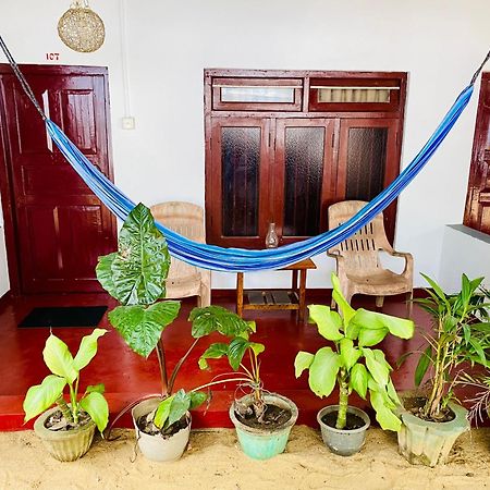 Tropicana Home Stay Arugam Bay Bagian luar foto