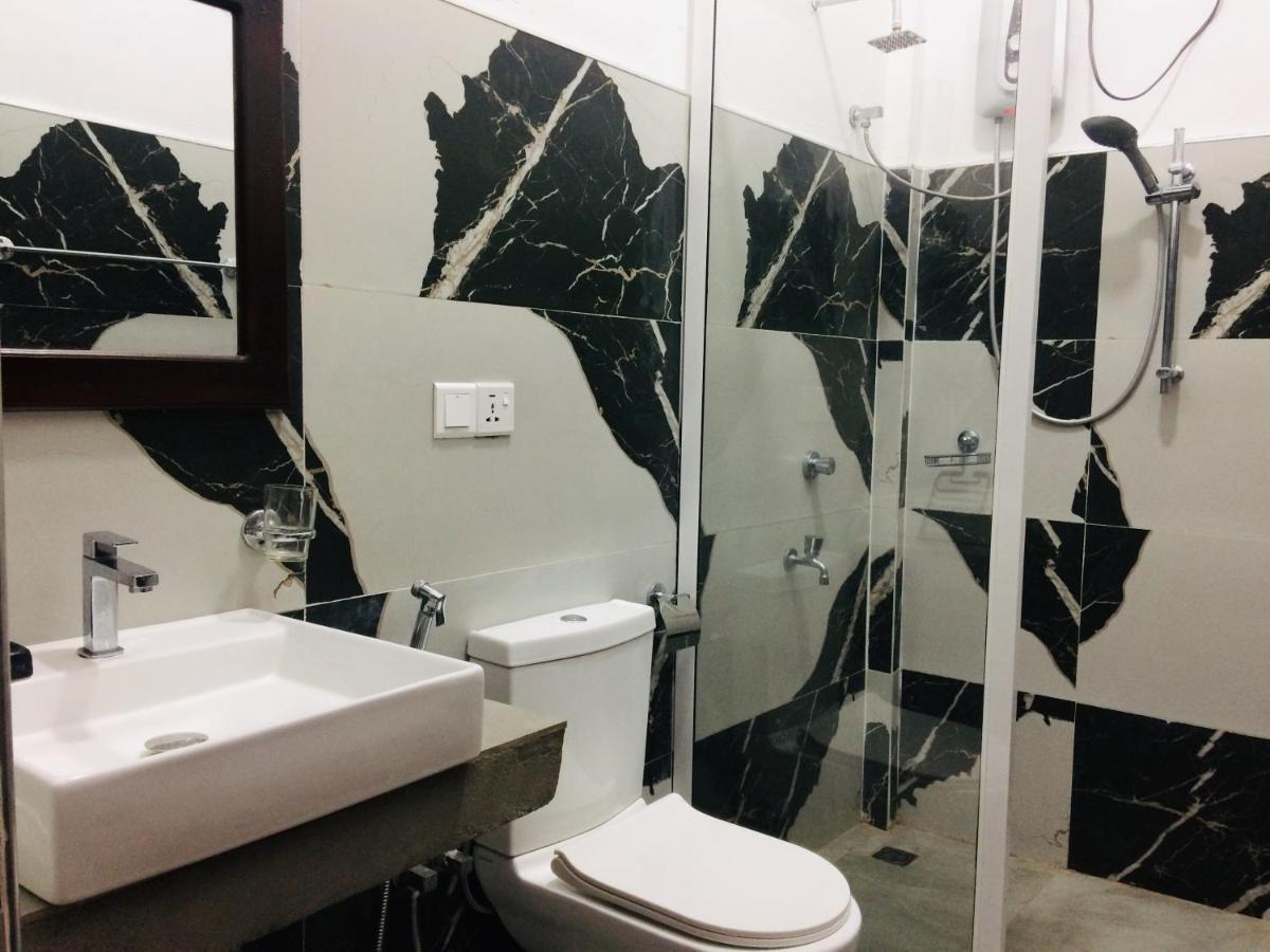 Tropicana Home Stay Arugam Bay Bagian luar foto