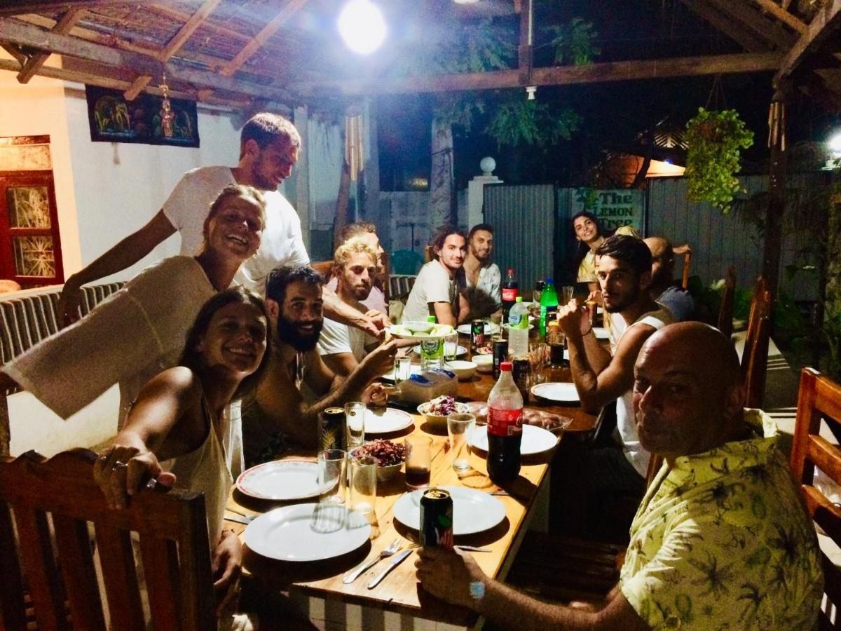Tropicana Home Stay Arugam Bay Bagian luar foto
