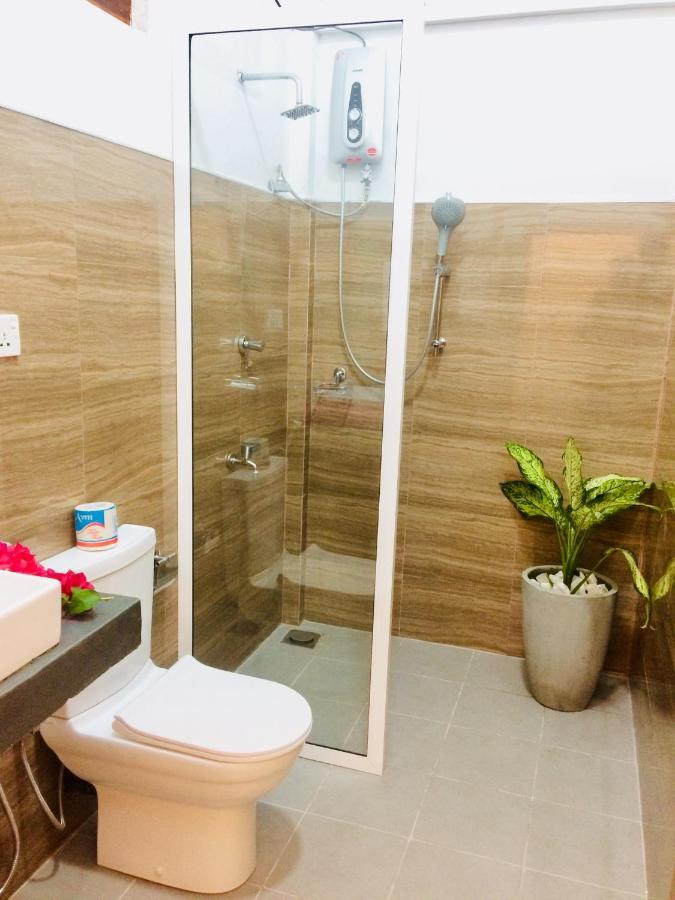 Tropicana Home Stay Arugam Bay Bagian luar foto