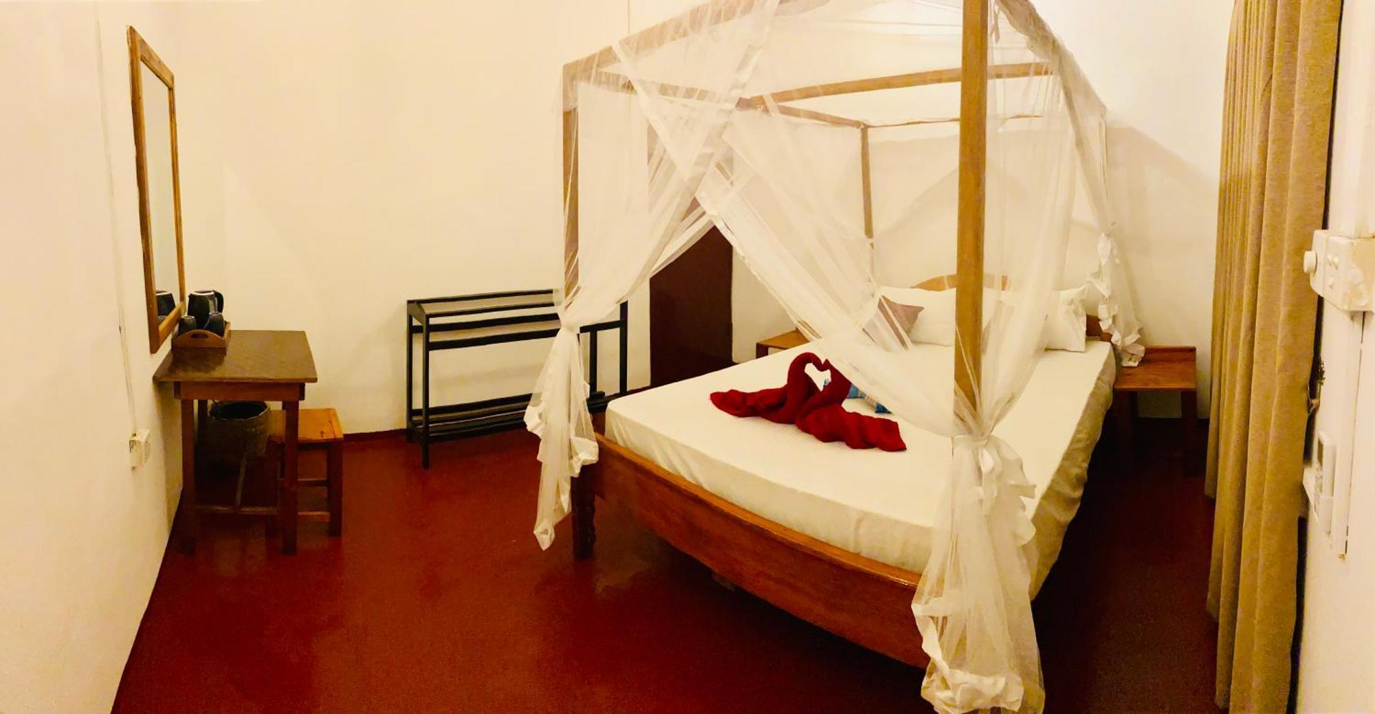 Tropicana Home Stay Arugam Bay Bagian luar foto