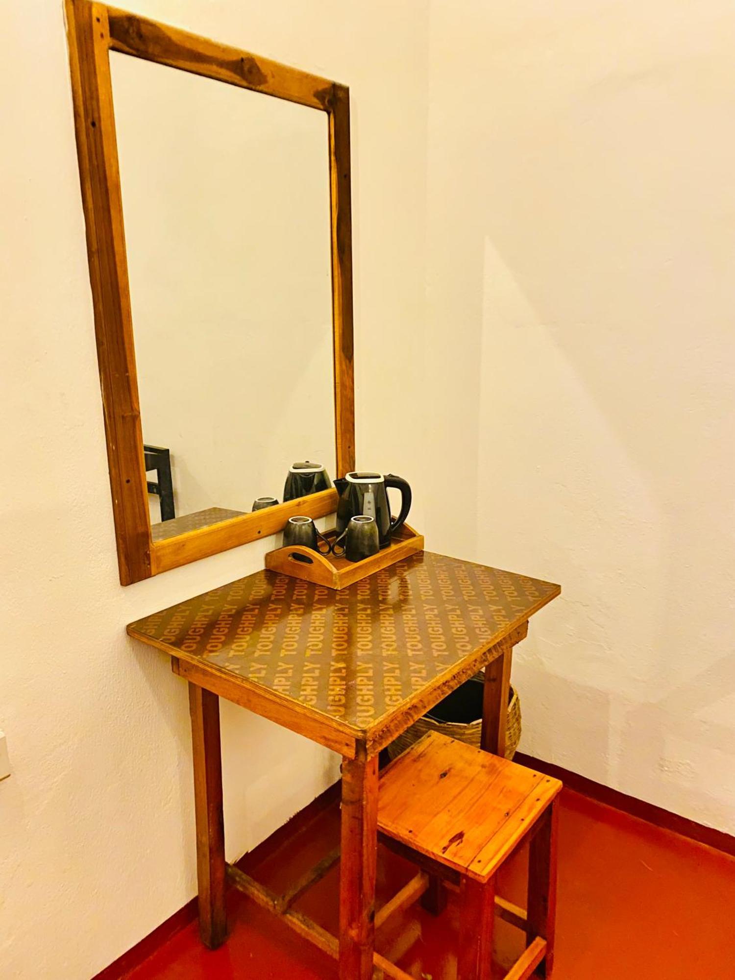 Tropicana Home Stay Arugam Bay Bagian luar foto