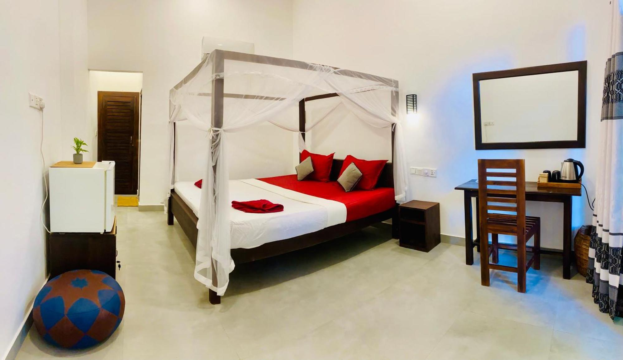 Tropicana Home Stay Arugam Bay Bagian luar foto